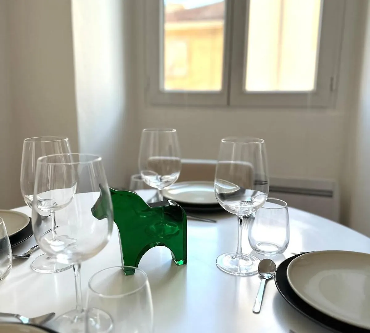 Apartamento Grand Studio Au Coeur Du Vieux Port! Marsella Francia